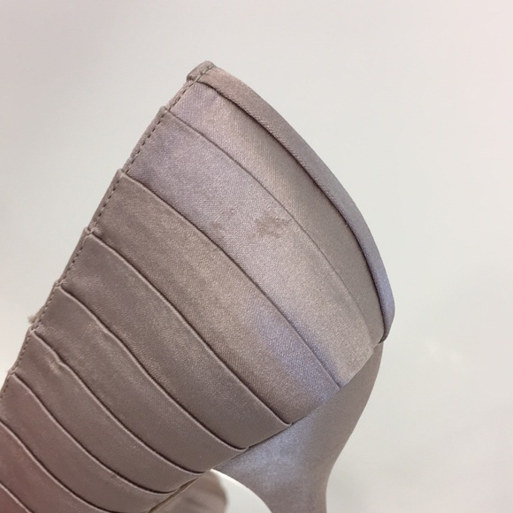 Almost new BCBG MaxAzria pumps - Picture 8 of 8